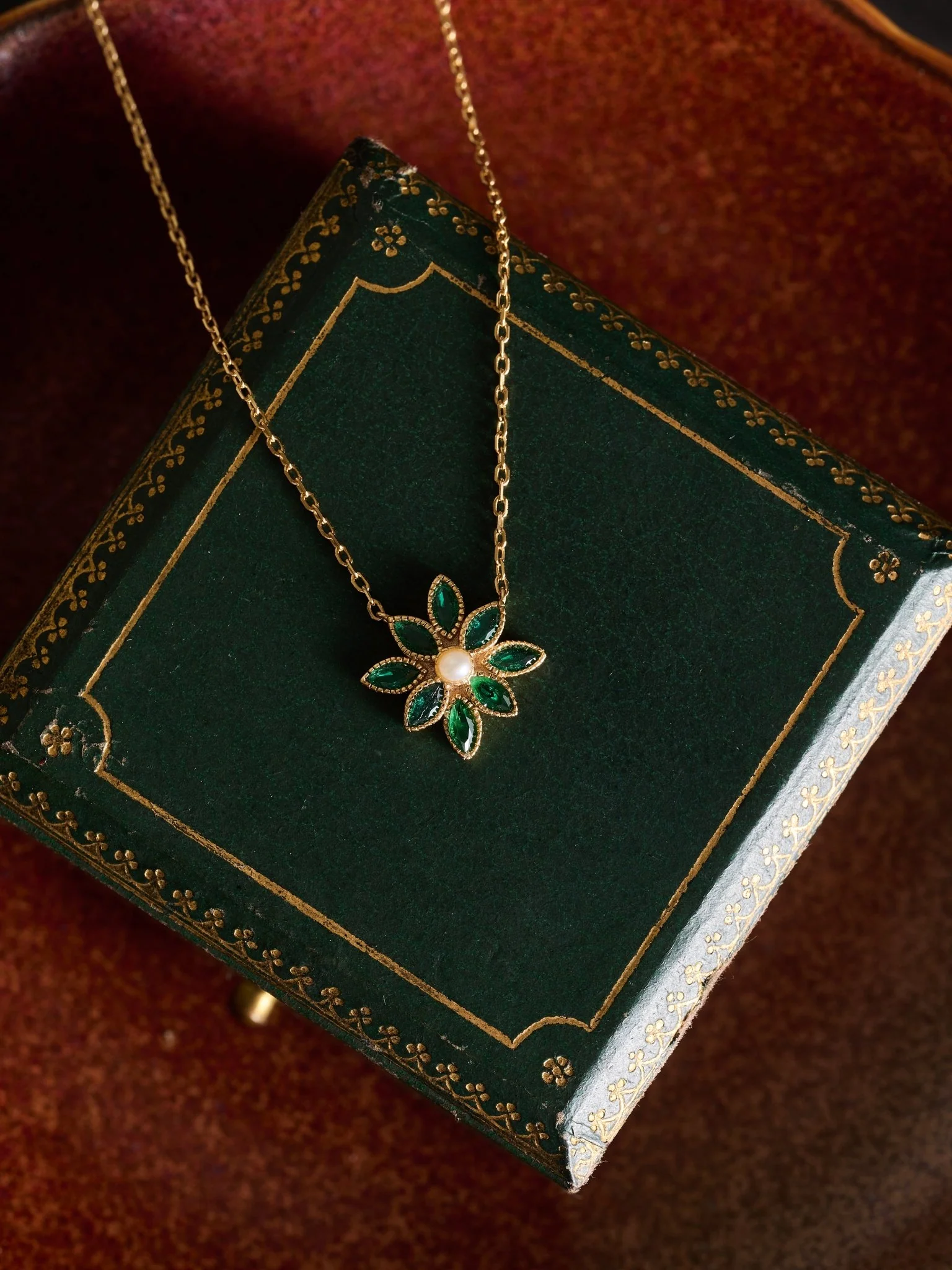 Cámellia Mother of Pearl Necklaces - Image 10