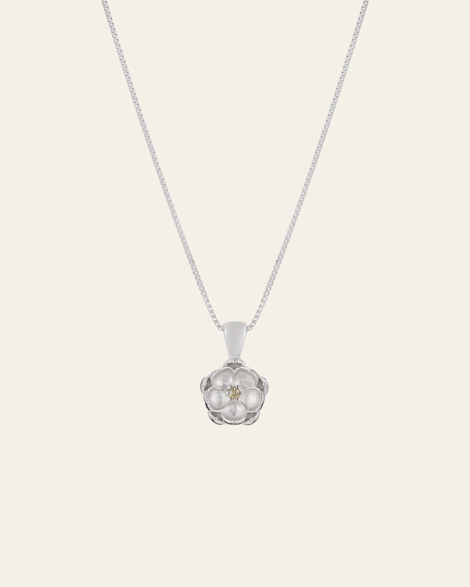 Elsa Poppy Peridot Necklace - Image 5